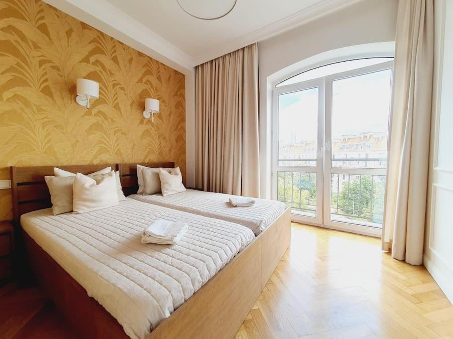 Wyzwolenia Apt , Lazienki Park & Zbawiciela Sq. 2' Warsaw Ngoại thất bức ảnh