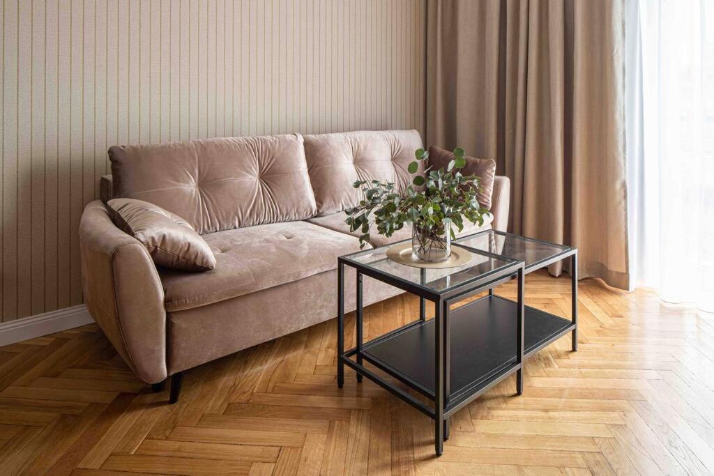 Wyzwolenia Apt , Lazienki Park & Zbawiciela Sq. 2' Warsaw Ngoại thất bức ảnh