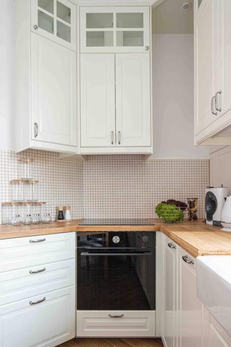 Wyzwolenia Apt , Lazienki Park & Zbawiciela Sq. 2' Warsaw Ngoại thất bức ảnh