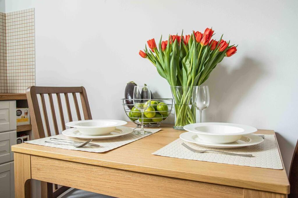 Wyzwolenia Apt , Lazienki Park & Zbawiciela Sq. 2' Warsaw Ngoại thất bức ảnh